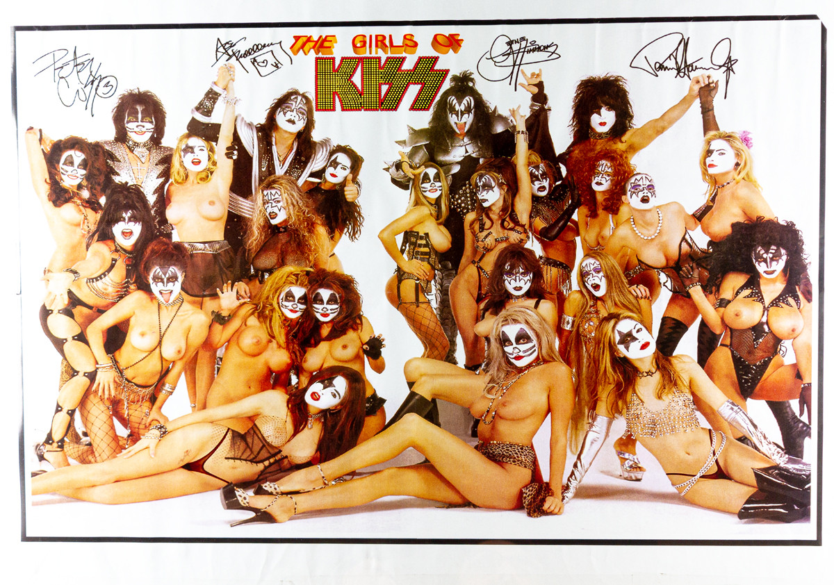 Kiss Poster Playboy Girls 7 10