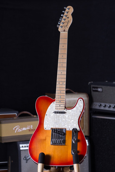 2008 Fender American Deluxe Telecaster Cherry Sunburst Maple Neck