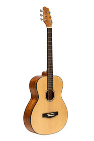 Acoustic auditorium guitar, spruce, natural finish