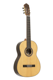 Mazuelo serie, classical guitar with solid spruce top