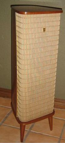 Grundig raumklang Powered Tube Speaker Converted to Guitar Amplifier