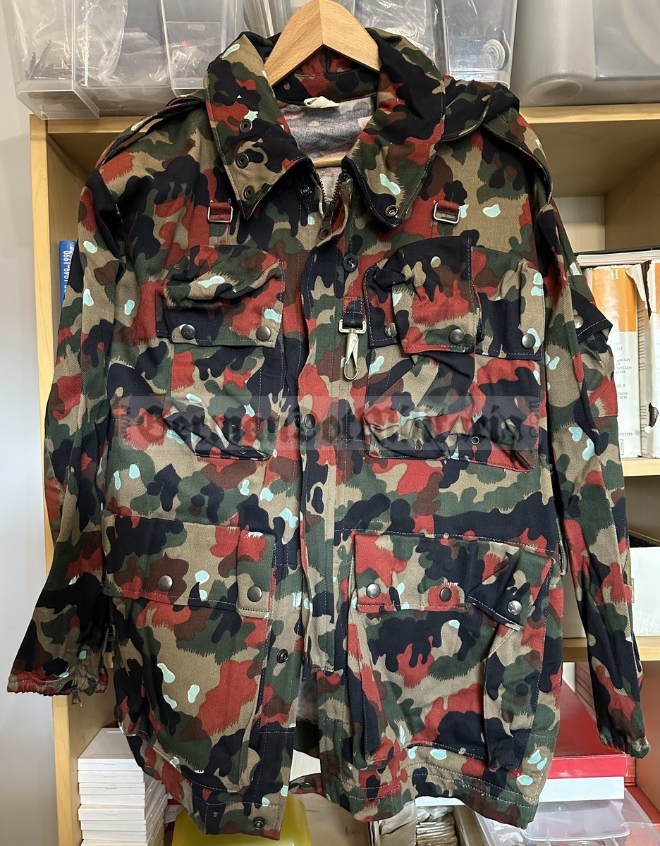tm004 - original Swiss Army Alpenflage camo heavy jacket - 48" chest -  GermanDotMilitaria