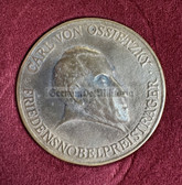 oo198 - Carl von Ossietzky honour present table medal - from a VEB in Teltow