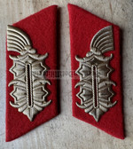 om228 - original NVA Army & Stasi MfS General pair of collar tabs for coats and jackets