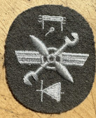 pa086 - NVA Fliegertechnische Versorgung - flying services logistics - specialist qualification sleeve patch - East German Air Force