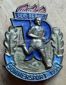 aa073 - c1954 Junge Pioniere Sommersport badge