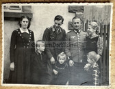 aa455 - Luftwaffe and Wehrmacht Heer family photo