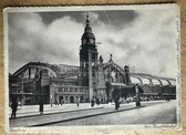 aa478 - Hamburg Train Station with large swastika over the entrance postcard - posted within Germany in 1938