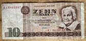 om483 - c1975 original East German banknote - 10 Mark with Clara Zetkin