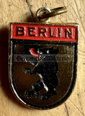 oa108 - Berlin city crest pendant charm