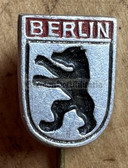 oa109 - Berlin city crest pin