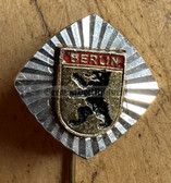 oa117 - Berlin crest pin