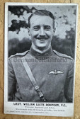 ab027 - British WW1 postcard - RFC flying ace William Leefe Robinson VC, who shot down 1st German Zeppelin Airship at Cuffley in September 1916