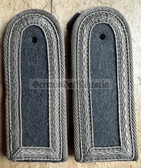 sbfd005a - early 1960s - FELDDIENST UNTERFELDWEBEL - all branches of the army and border guards - pair of shoulder boards
