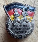 oa026 - c1950s national DDR sports badge miniature version - silver level II
