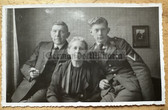 lwpc002 - c1940 dated Luftwaffe soldier with parents photo