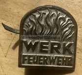 bw059 - German Feuerwehr Fire Service cap badge - Werk Feuerwehr - Factory Fire Department