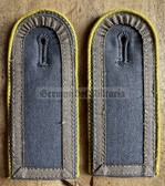 bw088 - older pair of Bundeswehr West German Army shoulder boards