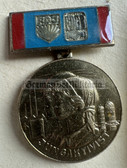 ac283 - Jungaktivist medal in box