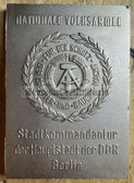 ac306 - Stadtkommandant of Berlin - City Commander - Grenztruppen Chief presentation table medal plaque
