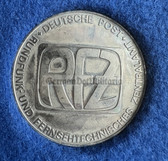 ac303 - c1986 Deutsche Post DDR table medal in fitted case