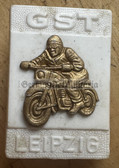 ac346 - c1950s GST paramilitary youth badge - Leipzig