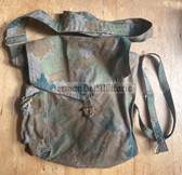 mp020 - NVA & Grenztruppen Blumentarn gas mask bag with Strichtarn inner dividers
