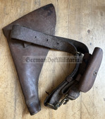 mp027 - c1850's British Victorian Army - Indian Mutiny era - leather belt and holster - snake head buckle closure