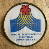 om392 - 2 - c1981 DDR anniversary FDJ youth festival in Cottbus participant badge