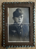 ac622 - late war Wehrmacht Heer Soldat studio portrait photo in frame