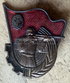 oa011 - c1950s GST paramilitary youth shooting proficiency badge in bronze - enamel