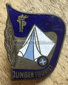 oa012 - c1950s/60s Junge Pioniere youth camping proficiency badge in gold - enamel - Zeltlager