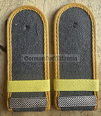 sblay003ss - UNTEROFFIZIERSSCHUELER - NCO STUDENT - Nachrichten - Signals - pair of shoulder boards