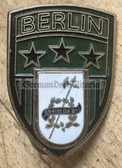ac680 - post WW2 German Labour Service to the US Army - 6941st Guard Battalion Berlin badge