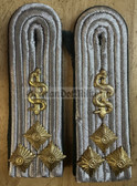 sblad023m - OBERLEUTNANT medical Doctor - Rueckwaertige Dienste - Rear Services - pair of shoulder boards - ft0