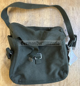 mp093 - British Army Clansman radio accessory bag with carry strap