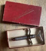ac932 - c1960s East German glass syringe in original box