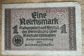 ac927 - original German Third Reich WW2 One Reichsmark money banknote