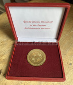 oo058 - Volkspolizei VP 30 years service engraved watch presentation case for male officers