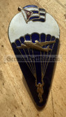 om017 - Cuban Army parachute paratrooper jump badge