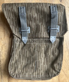 gw080 - NVA & Grenztruppen AK mag pouch in Strichtarn - curved