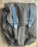 gw107 - NVA & Grenztruppen AK mag pouch in Strichtarn - straight, side pocket for cleaning kit & strap for stripper clips