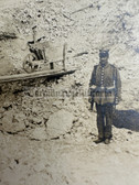 ad265 - German WW1 soldier photo - destroyed bunker - Landwehr with rifle