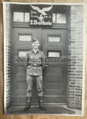 ad334 - large size Luftwaffe portrait photo with HJ Leistungsabzeichen