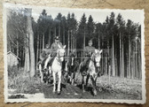 wpc074 - c1941 Wehrmacht officer and troop on horseback