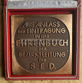 oo100 - cased SED Bezirksleitung Neubrandenburg - East German upper district leadership - award presenation plaque