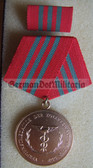 om966 - ZOLLVERWALTUNG DER DDR - East German Customs Zoll Verdienstmedaille Medal of Merit in Gold