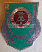 om343 - Volkspolizei VP VoPo Police Bester Badge - worn on uniforms