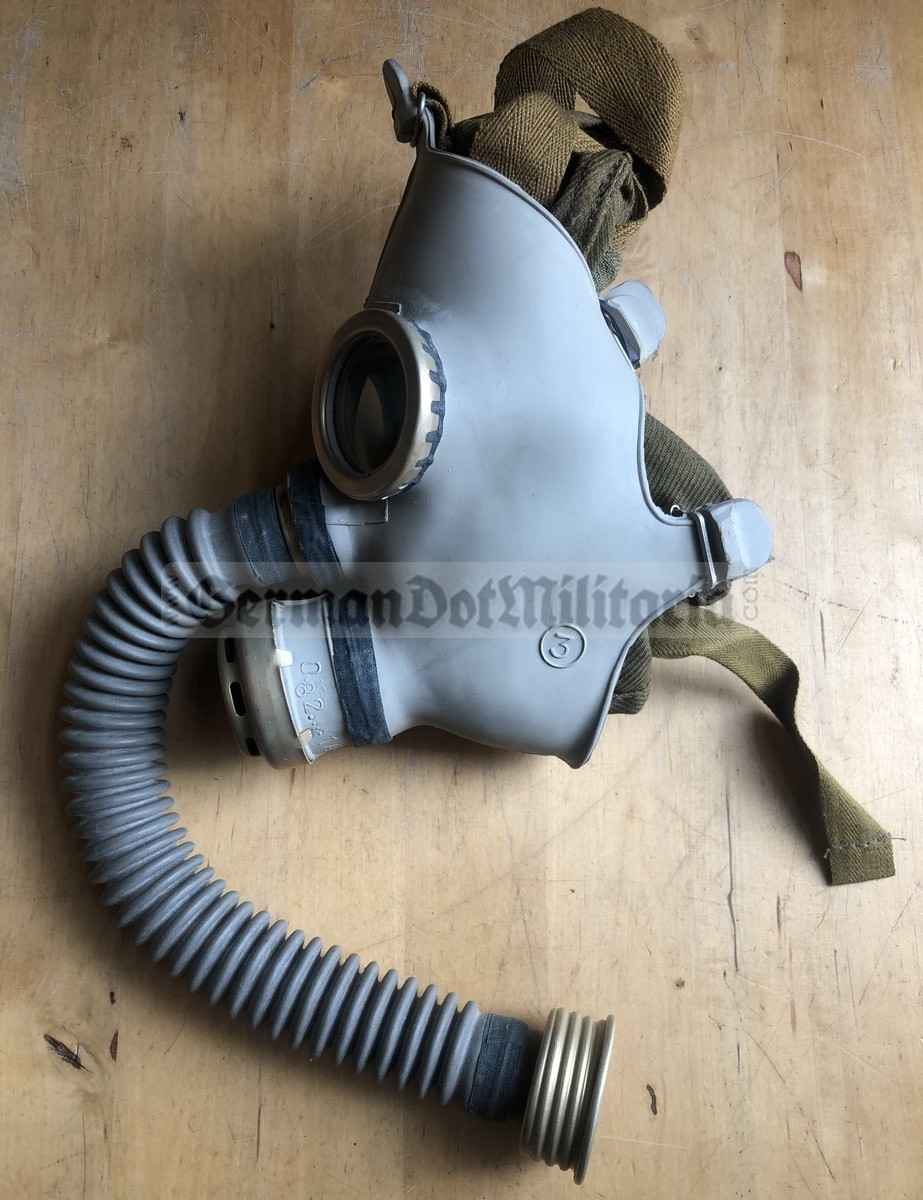 wo545 - 2 - Soviet PDF-7 civilian gas mask for use by children - complete  with bag - GermanDotMilitaria
