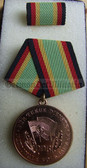 om909 - 2 - NVA ARMY - Long Service Medal in Bronze for 5 years service